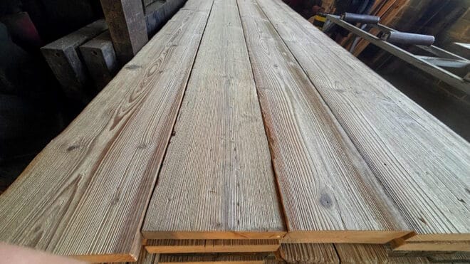 Bardage Sapin Barnwood : + brossé