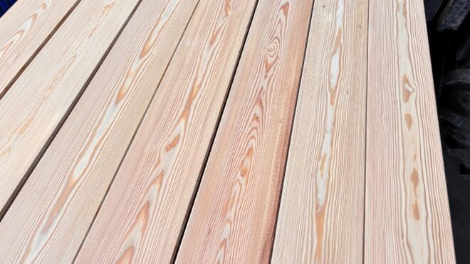 Terrasse en Mélèze de Sibérie Qualité 1er choix Select 28x142 – Image 8